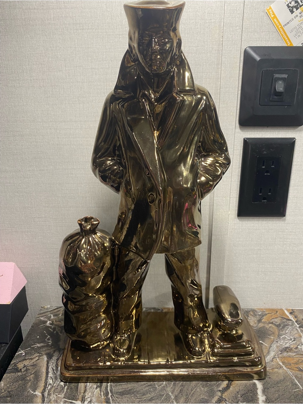 Decorative Metallic Gold line soldier Statue - Home Art Accent